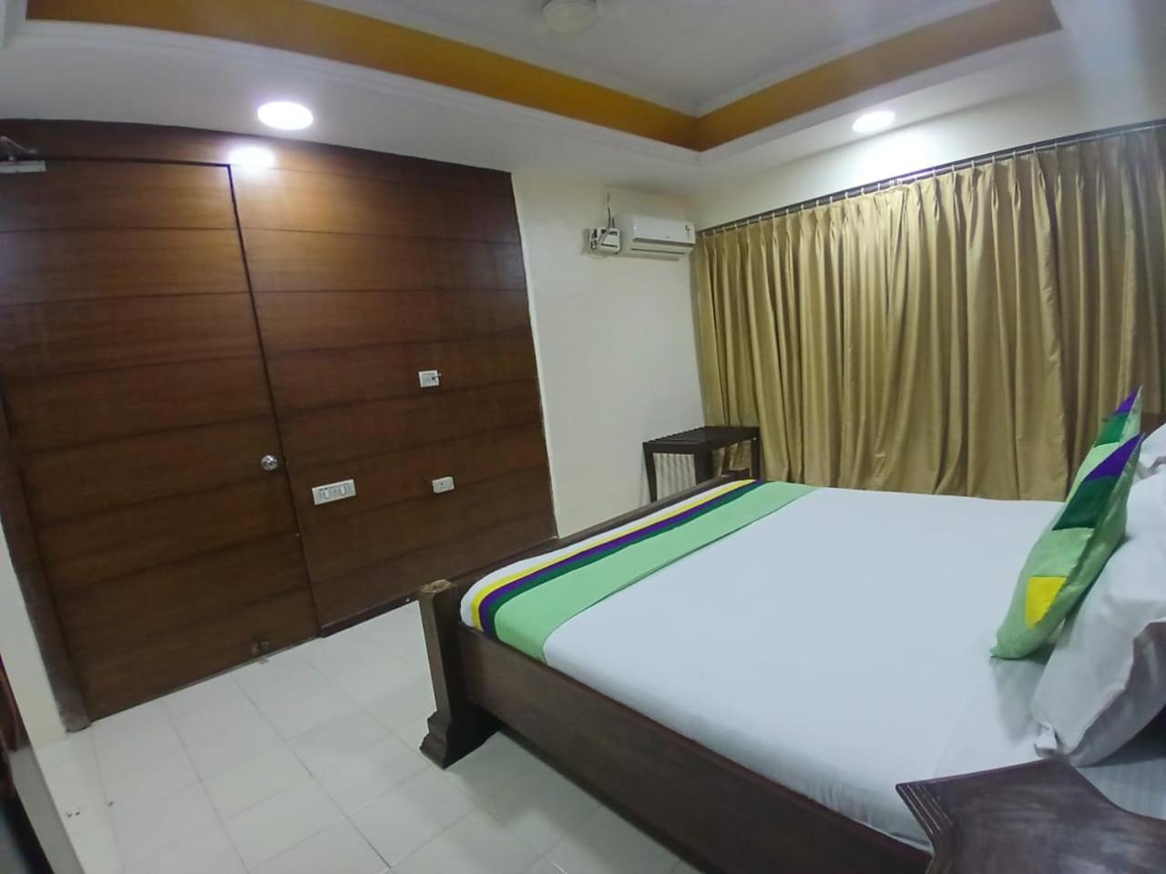 Blossom Rooms Hotel Vashishtha - Free Lunch Or Dinner- Free Breakfast حيدر أباد المظهر الخارجي الصورة